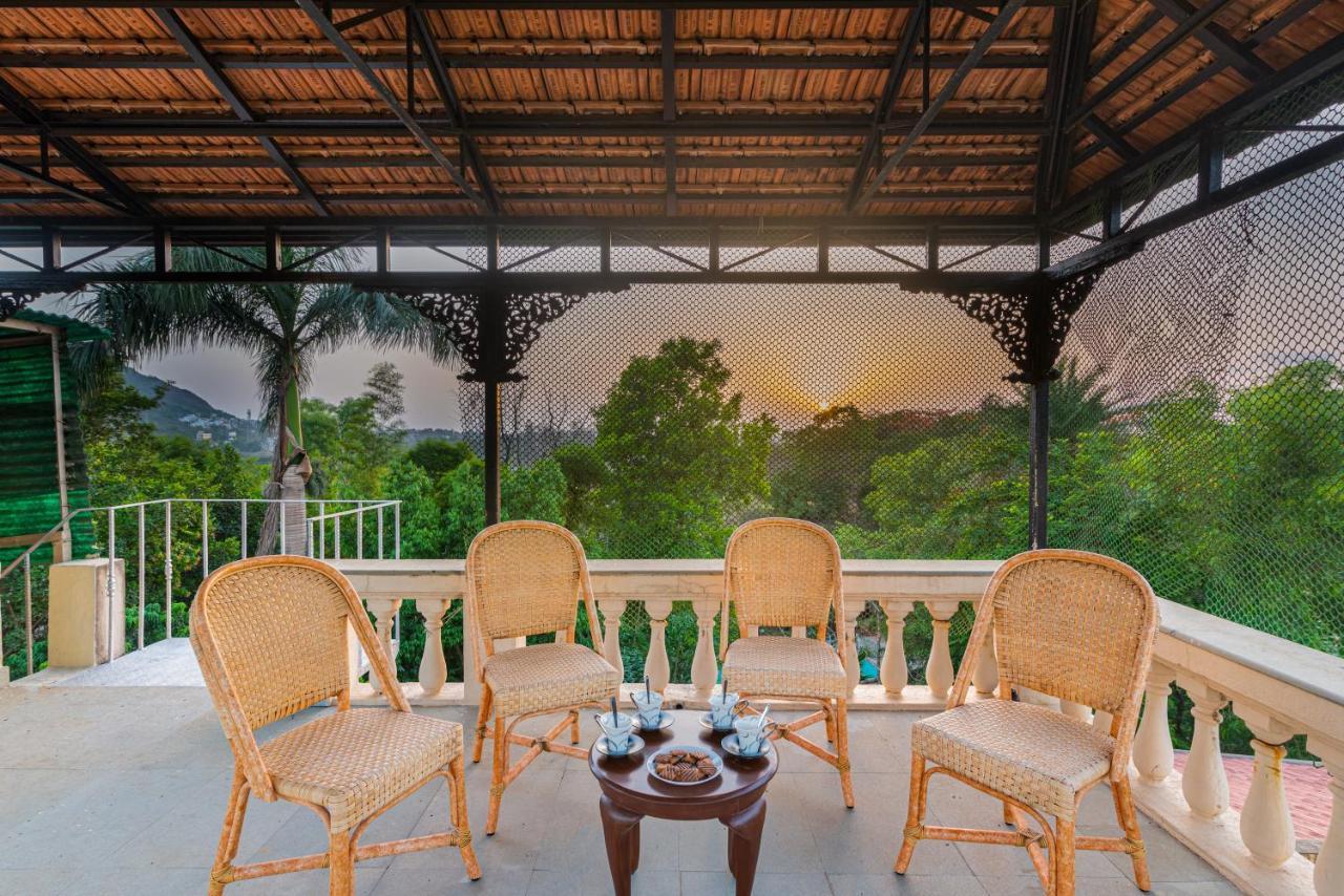 Saffronstays Grandiosa - 4 Bdr Pet-Friendly, Pool Villa Khandala Eksteriør bilde