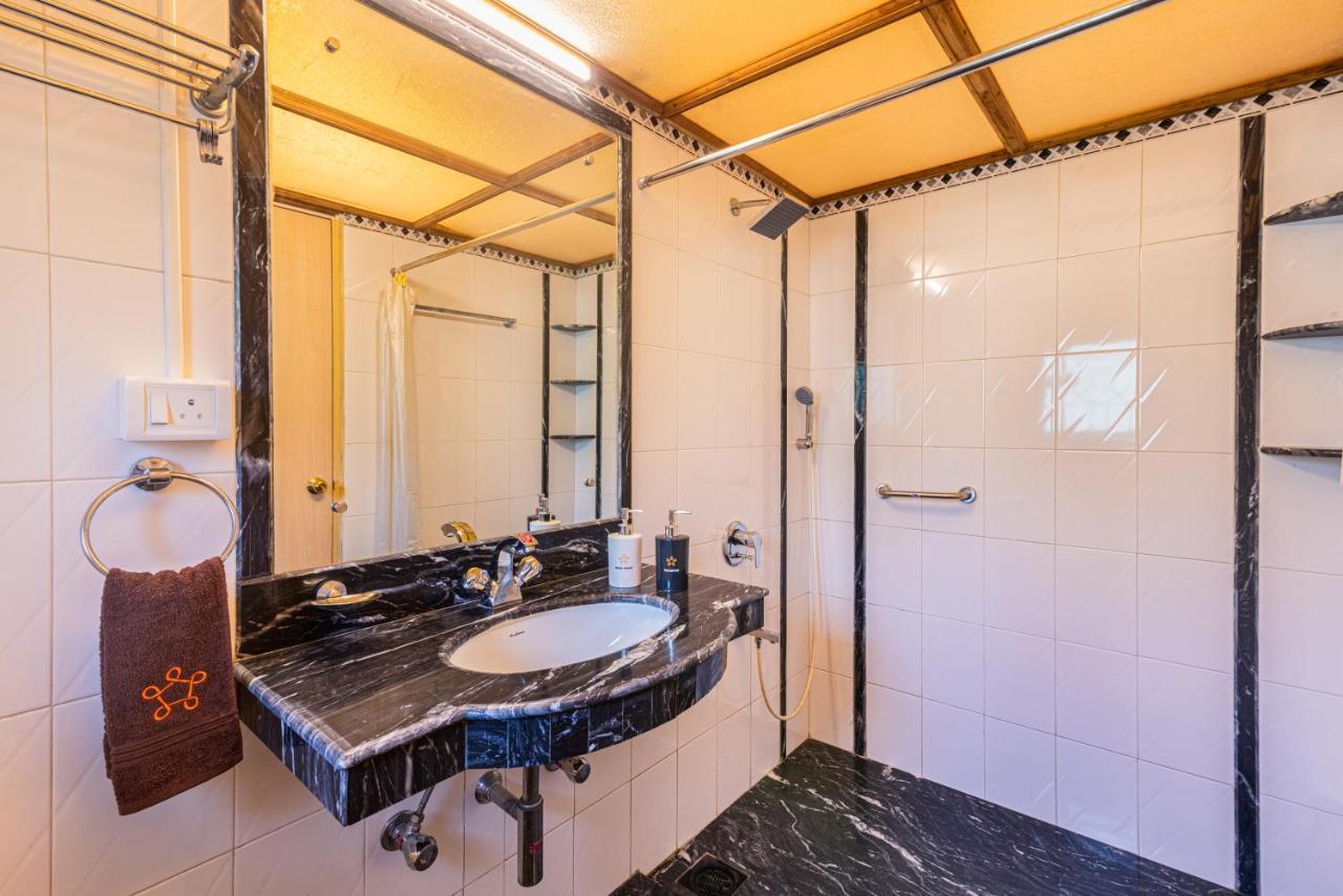 Saffronstays Grandiosa - 4 Bdr Pet-Friendly, Pool Villa Khandala Eksteriør bilde